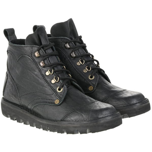 Courteney Scout in Black Buffalo Leather
